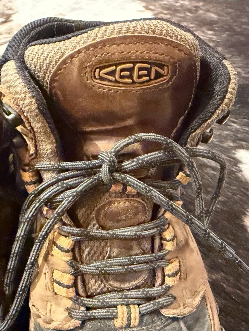 Keen Men's Hiking Boots Brown and Black size 12